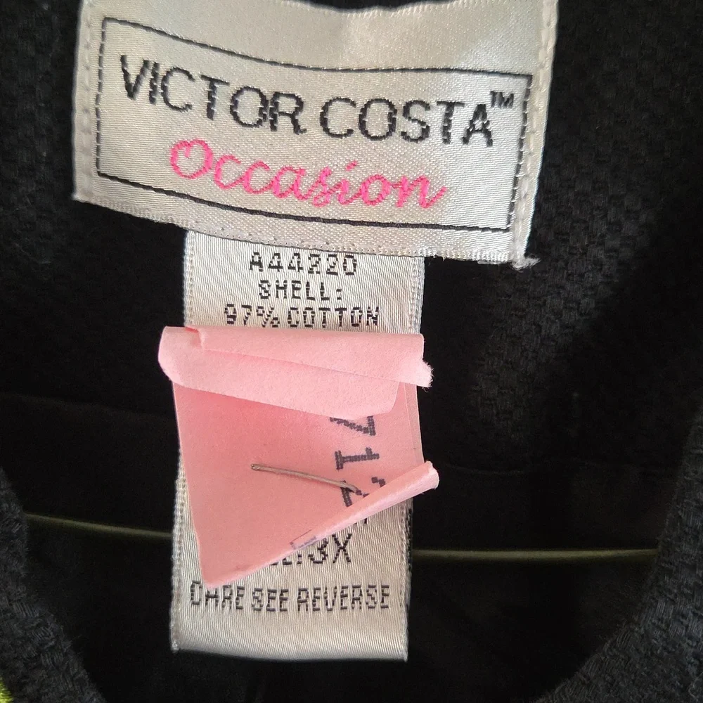 Victor Costa Black Cardigan with Floral Embroidery - Picture 2 of 6